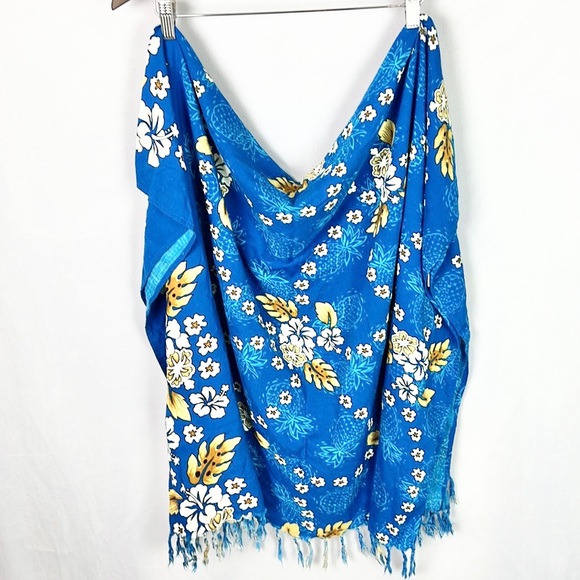 HIBISCUS COLLECTION HAWAII | 💙🍍Blue Floral Tropical Print Swim Sarong Wrap - Picture 3 of 6
